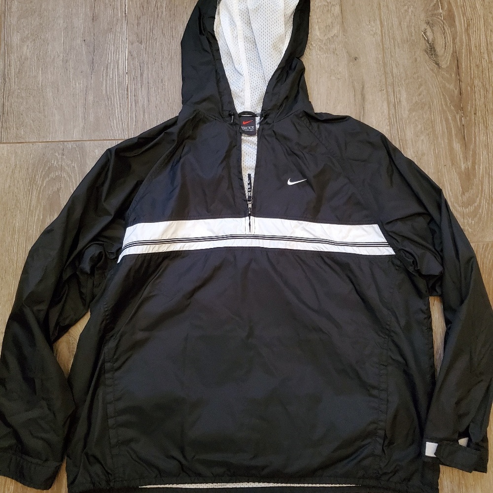 Nike Windbreaker Jacket! 1/4 zip swoosh on front!